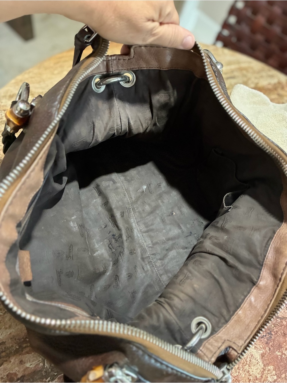 Gucci Authentic Leather Tote 10 1/2“ x 17“ - Picture 7 of 13